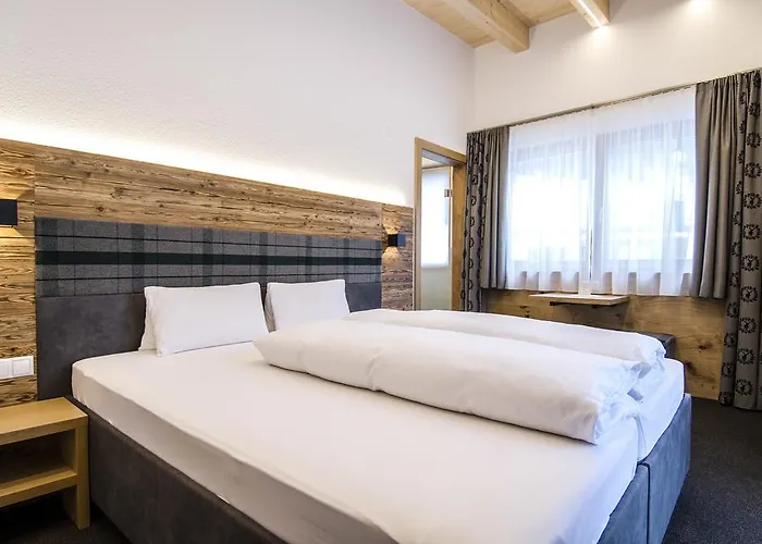 Hotel Garni Persutt 3*