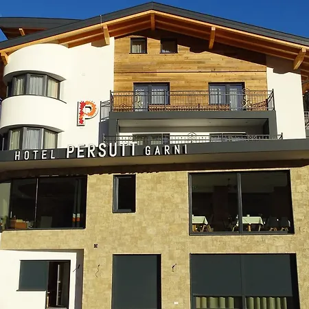 ホテル Garni Persutt