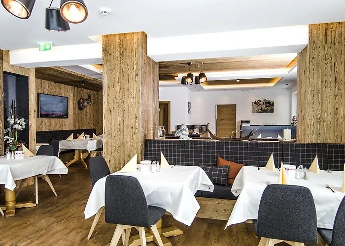 Hotel Garni Persutt Ischgl