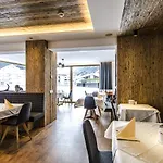 Garni Persutt 3* 伊施格尔