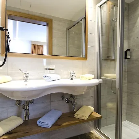 Garni Persutt Otel 3*