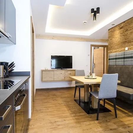 Otel Garni Persutt