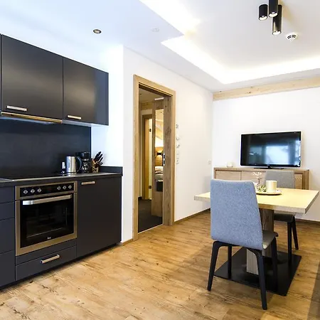 Hotel Garni Persutt Ischgl