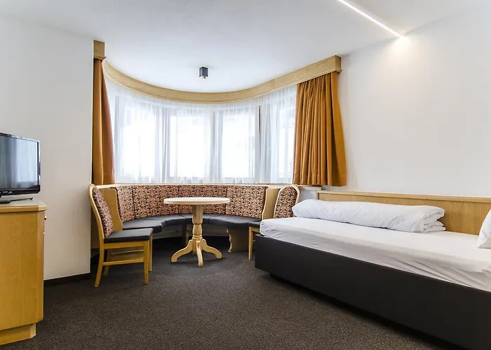 Hotel Garni Persutt